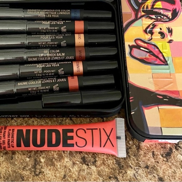 NUDESTIX Other - NUDESTIX BUNDLE SUN & SEA KIT WITH FRESH FIJI MAGNETIC LIP PLUSH PAINT